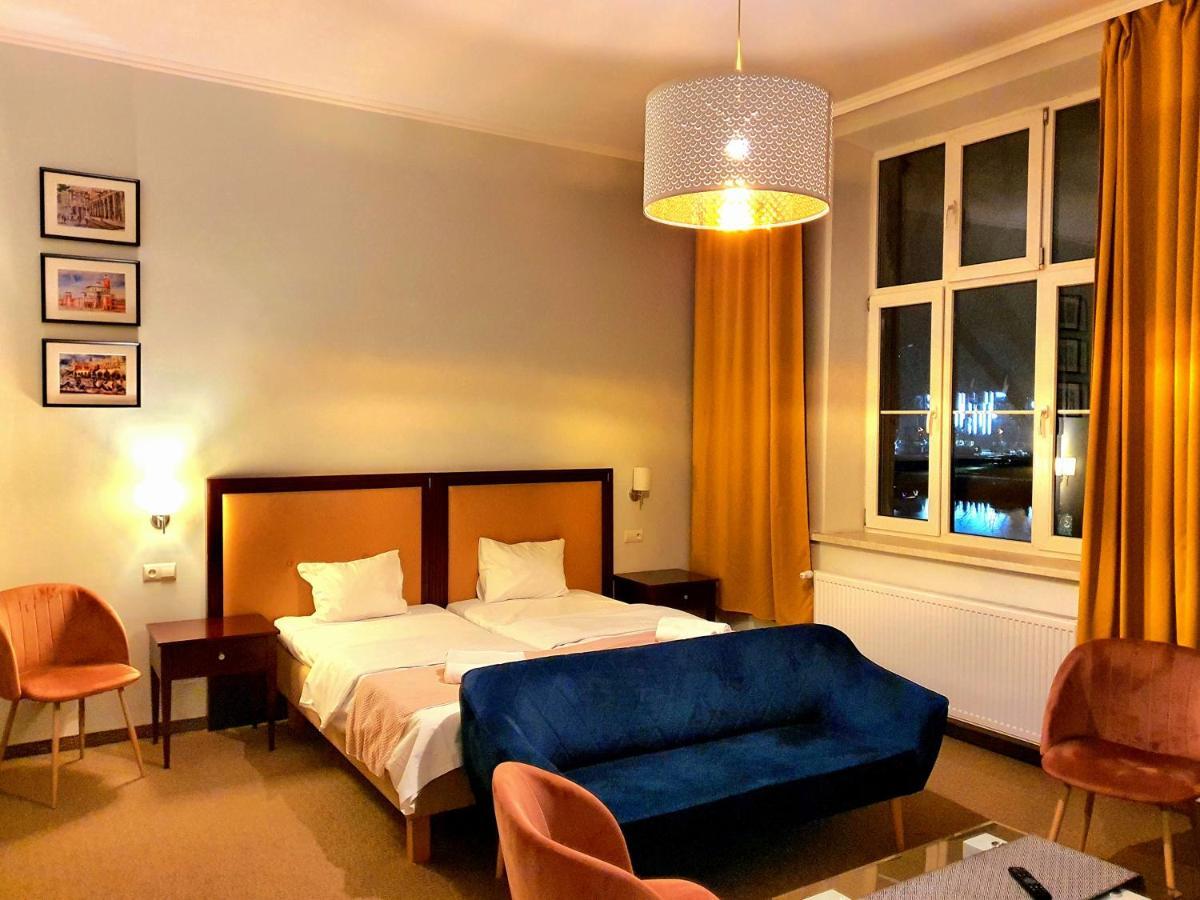 Holiday Suites Cracow Краков Экстерьер фото